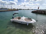 Bateaux avec permis / Q670 Atlas (7-10p)