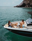 Bateaux avec permis / F705 Open (8p)